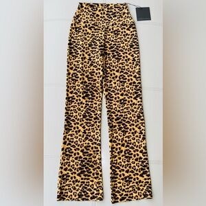 NWT! Norma KAMALI 
Boot Pant 
in Golden Leopard 
Size Small